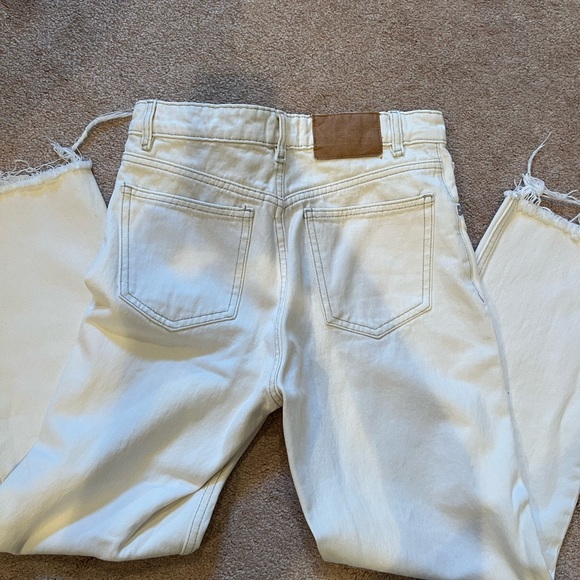 Zara Straight Leg White Jeans - Picture 4 of 5